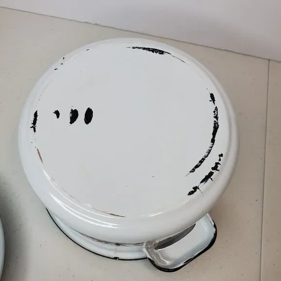 Berggren Vintage Swedish Folk Art Enamelware Pot with Lid - Picture 11 of 14